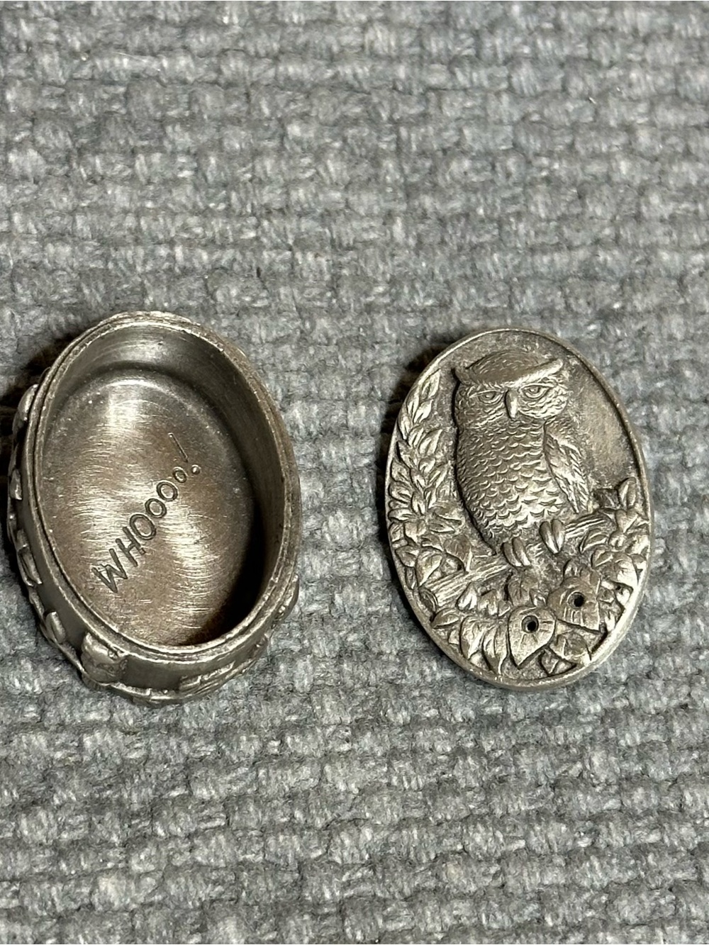 Vintage Whoooo Pewter Owl brooch and trinket box. Clever dual purpose.